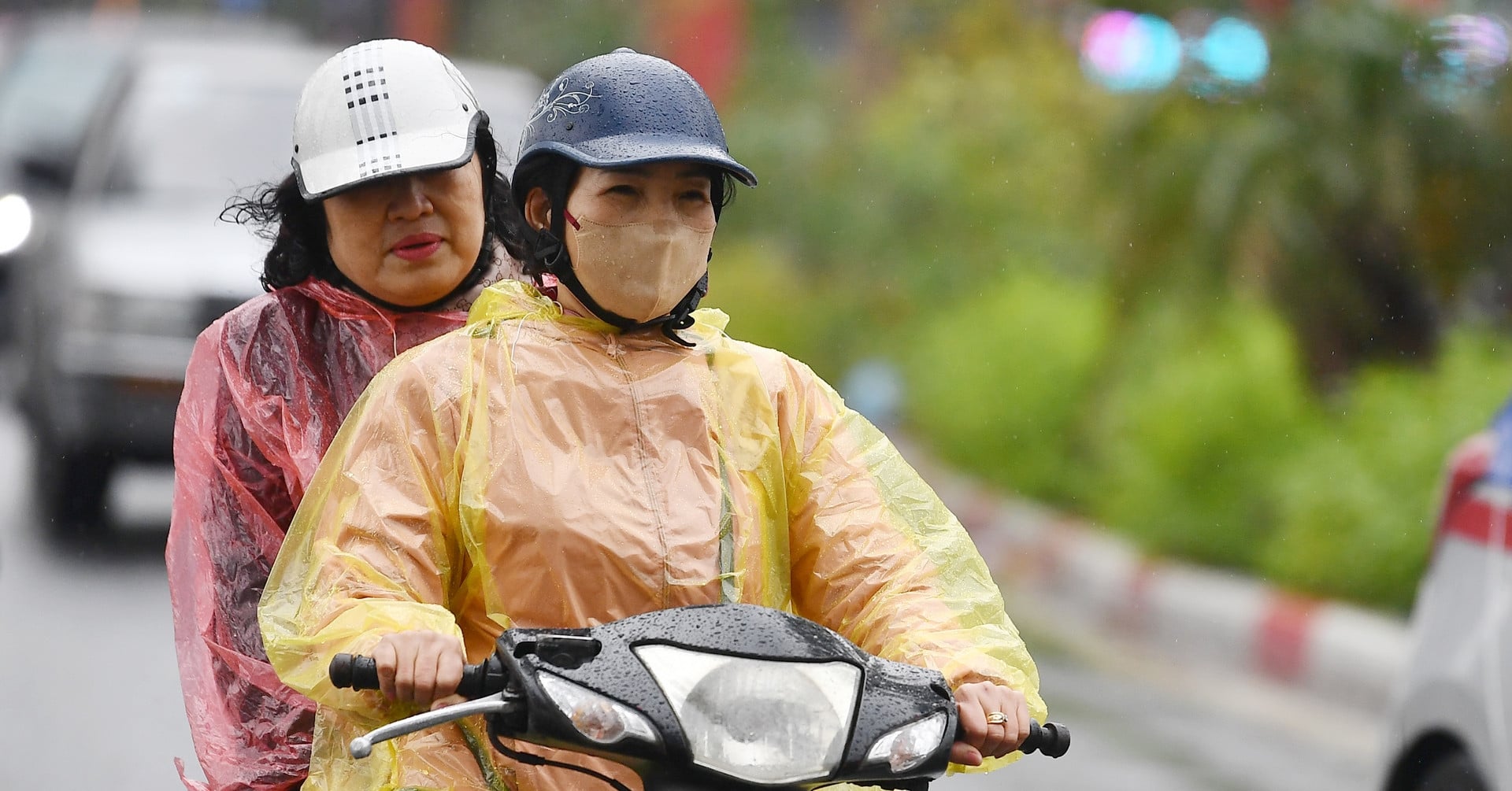 Noord-Vietnam staat op het punt twee koufronten te ervaren, waardoor de temperatuur in Hanoi scherp 