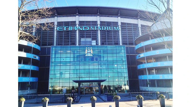 Man City är omgivna av straffnät.