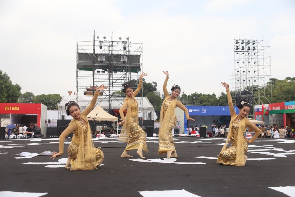 “Chúng tôi cảm thấy rất vui vì là một phần của Lễ hội Văn hóa thế giới tại Hà Nội“ - ảnh 4