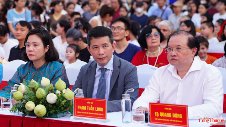 Các đại biểu tham dự tại chương trình.