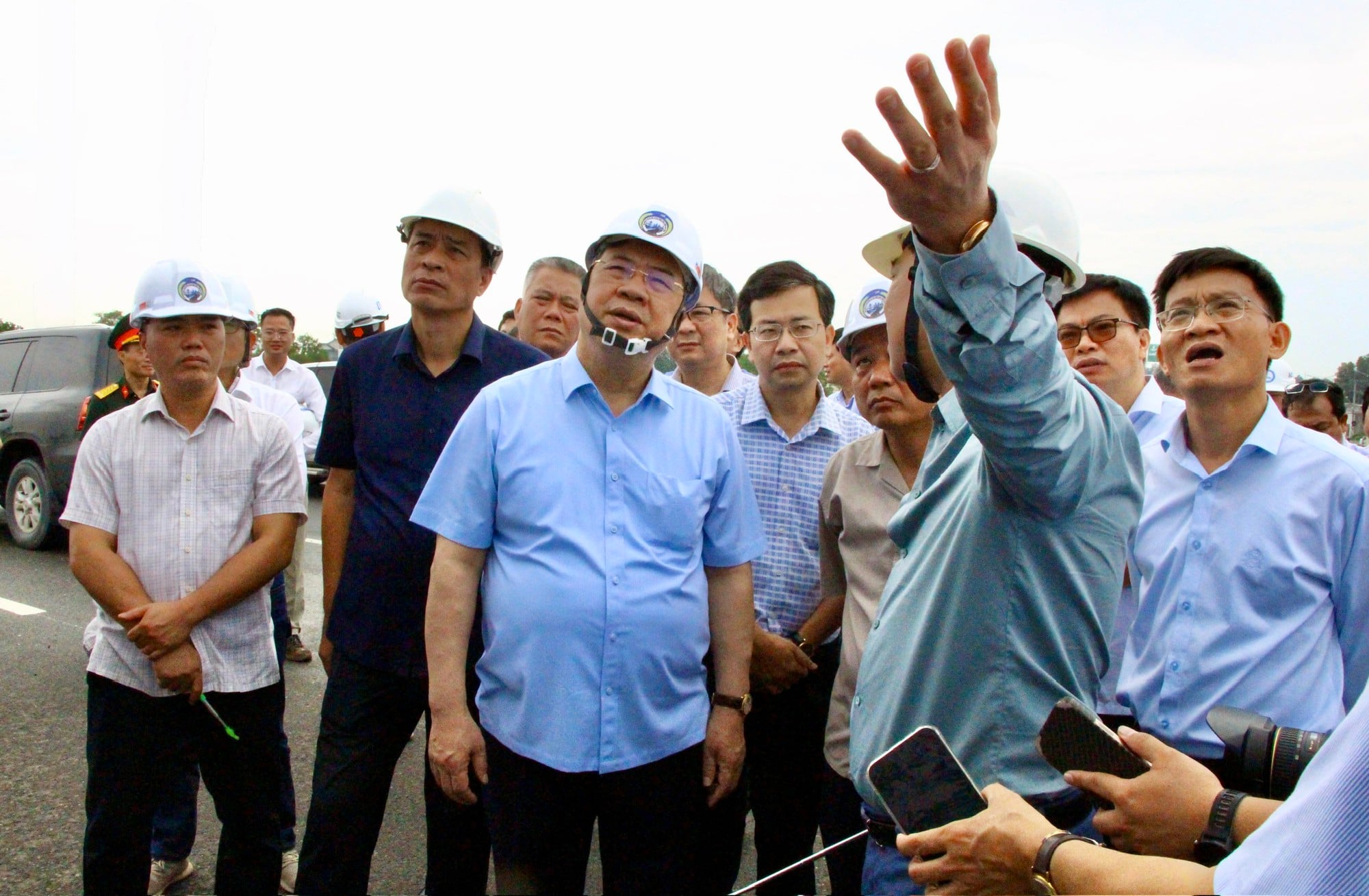 Phó Thủ tướng Thường trực Phạm Gia Túc kiểm tra loạt đường kết nối và sân bay Long Thành - Ảnh 6.