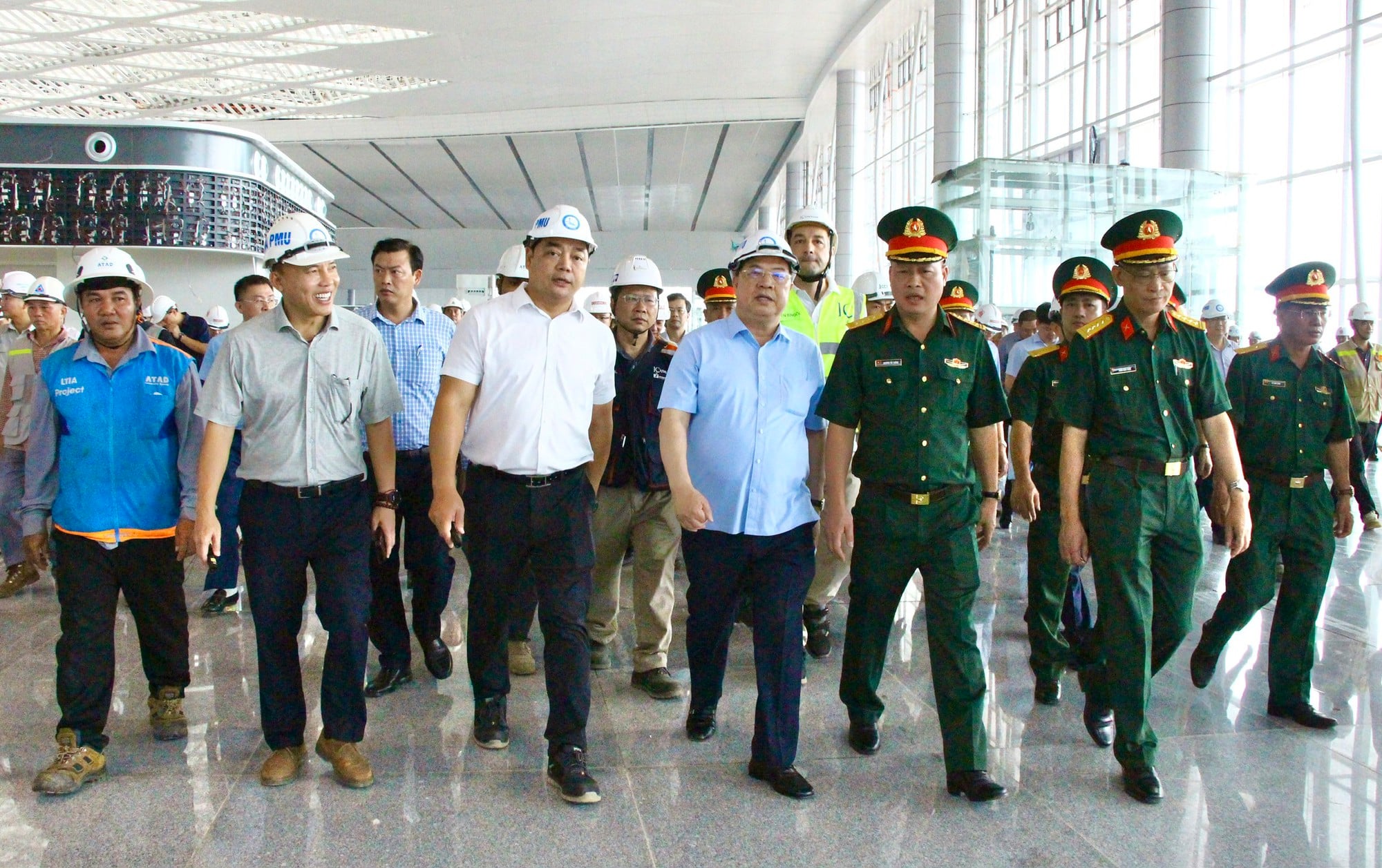 Phó Thủ tướng Thường trực Phạm Gia Túc kiểm tra loạt đường kết nối và sân bay Long Thành - Ảnh 10.