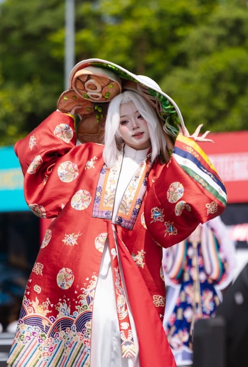 Bún bò Huế đoạt giải thưởng cosplay ở Lễ hội Văn hóa thế giới

- Ảnh 1.
