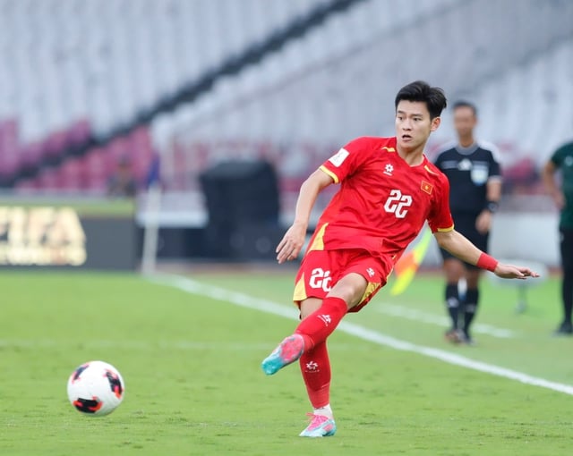 Chờ HLV Kim Sang-sik ra lời giải cho bài toán khó ở cánh trái đội tuyển Việt Nam- Ảnh 1.
