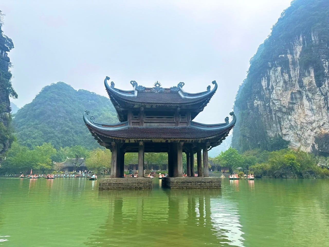 Tràng An là Di sản hỗn hợp duy nhất của Việt Nam, được UNESCO ghi danh năm 2014. Ảnh: Kiều Thoan Thu