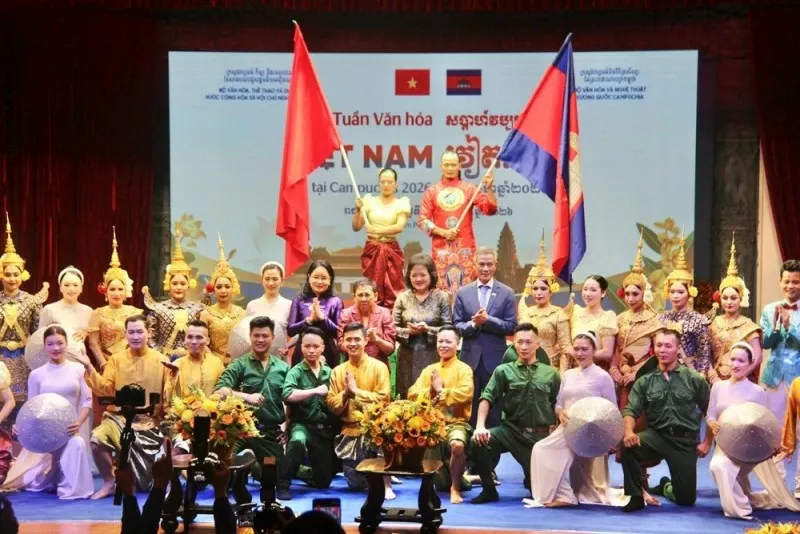 Tạo động lực và xung lực mới để quan hệ hợp tác Việt Nam-Campuchia tiếp tục đi vào chiều sâu, thực chất và hiệu quả Tạo động lực và xung lực mới để quan hệ hợp tác Việt Nam-Campuchia tiếp tục đi vào chiều sâu, thực chất và hiệu quả