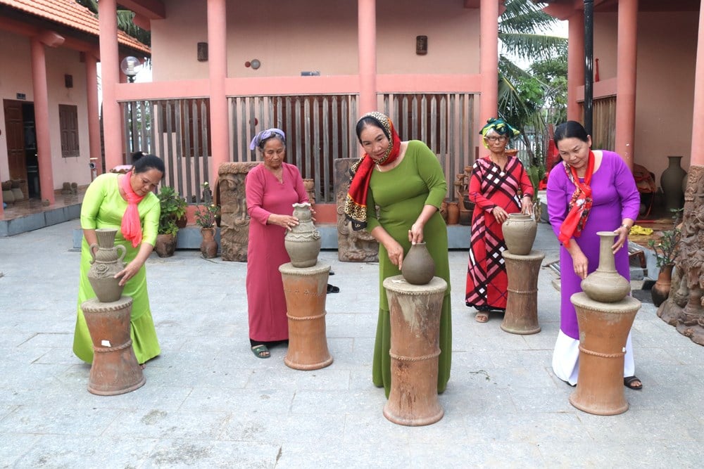 Giữ “hồn đất” làng Chăm Bàu Trúc - ảnh 2