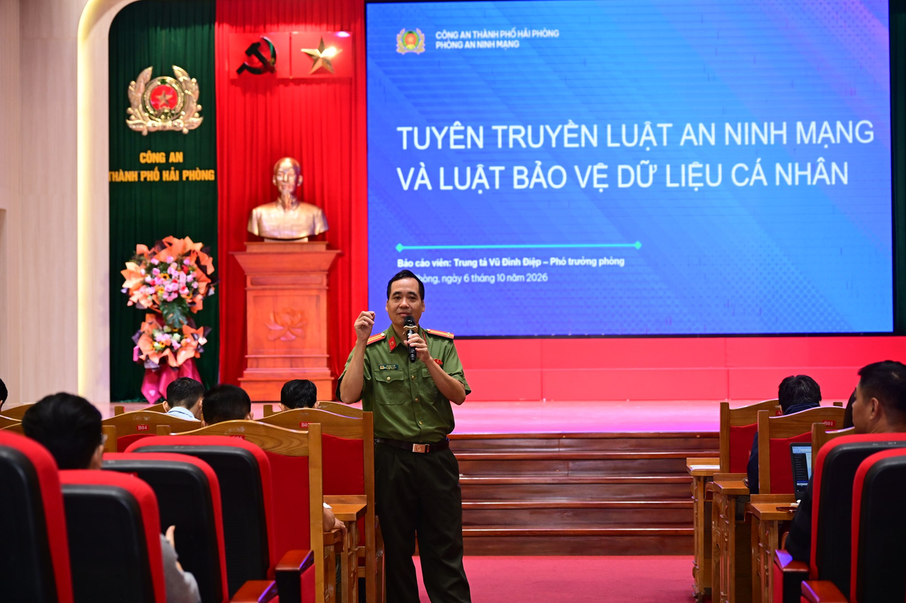 Bảo đảm an ninh mạng không phải là nhiệm vụ riêng của lực lượng Công an hay các đơn vị chuyên trách mà là trách nhiệm chung của cả hệ thống chính trị và mỗi cán bộ, công chức, viên chức (Ảnh: Công an TP Hải Phòng)