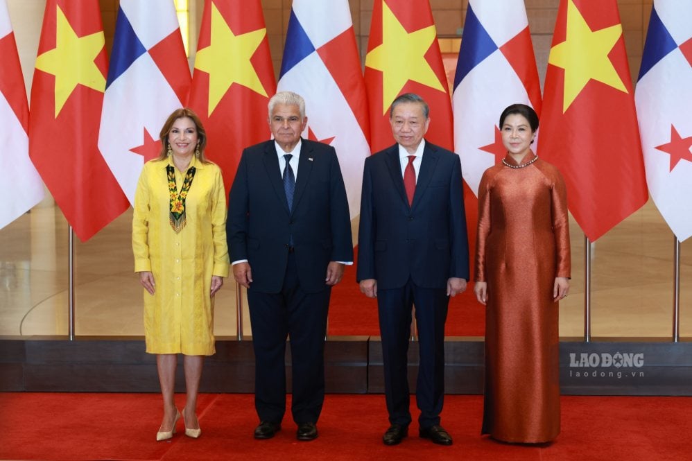 Tổng Bí thư, Chủ tịch nước Tô Lâm và Phu nhân chủ trì Lễ đón trọng thể Tổng thống nước Cộng hòa Panama José Raúl Mulino và Phu nhân thăm chính thức Việt Nam. Ảnh: Hải Nguyễn