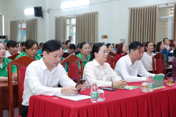 HỘI NÔNG DÂN XÃ LIÊN MINH RA MẮT MÔ HÌNH CHI HỘI NÔNG DÂN SỐ, TRIỂN KHAI CHƯƠNG TRÌNH LIÊN KẾT SẢN XUẤT, PHÁT TRIỂN VÙNG NGUYÊN LIỆU - Ảnh 2.