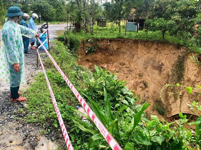Over 7,100 households in Da Nang will be relocated from the danger zone - Photo 1.