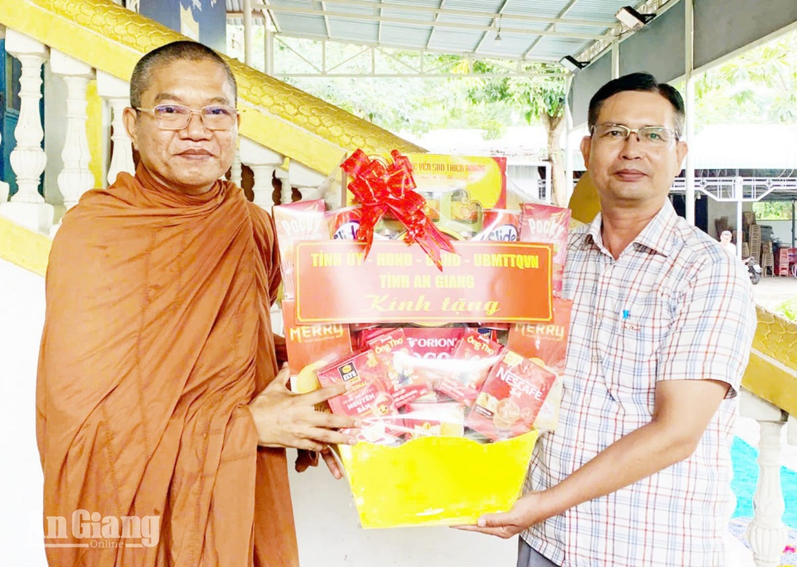 Visiting Khmer Theravada Buddhist temples in Tri Ton on the occasion of Sene Dolta.