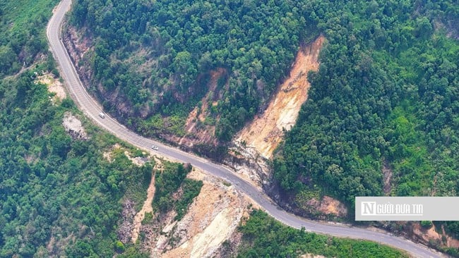The situation is chaotic with the handling of landslides on the Khanh Le pass connecting Nha Trang and Da Lat - Photo 2.