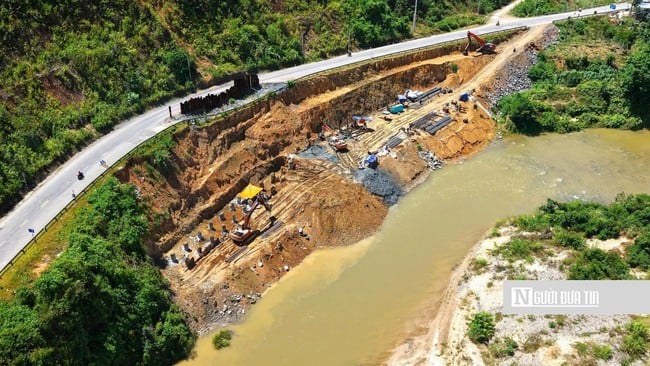 The situation is chaotic with the handling of landslides on the Khanh Le pass connecting Nha Trang and Da Lat - Photo 8.