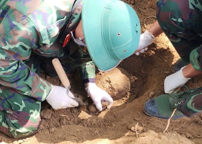Khánh Hòa: Quy tập 9 hài cốt liệt sĩ tại xã Phước Dinh sau 6 ngày tìm kiếm - Ảnh 1.