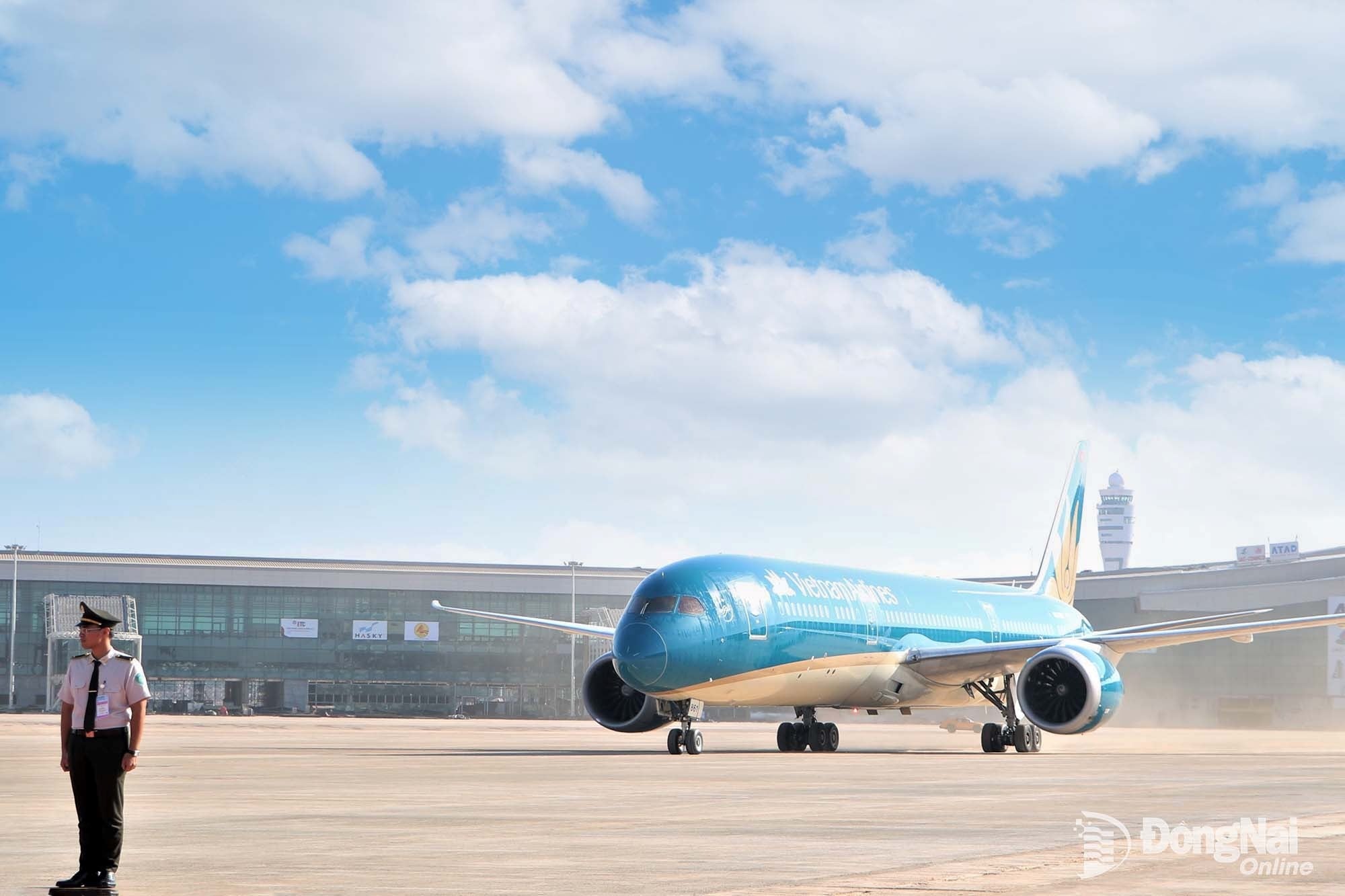 Long Thanh Airport officially welcomed its first passenger flight on December 19, 2025. Photo: Pham Tung