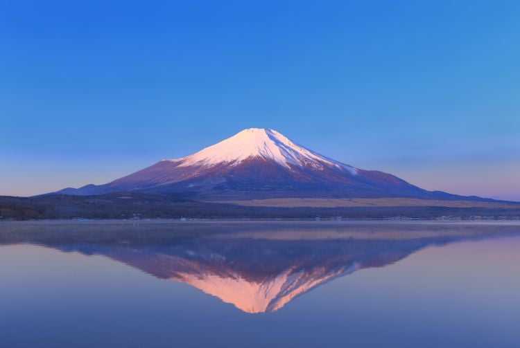 富士山が1年のうち約70日間しか見えないのはなぜですか? - 画像1。