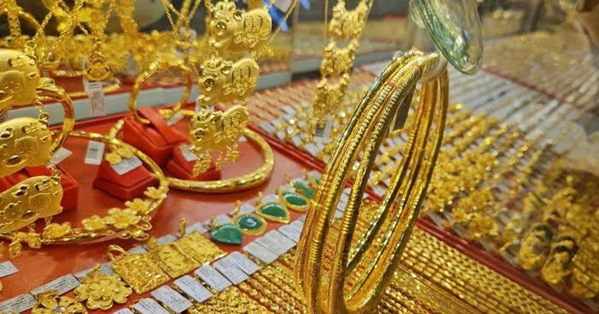 Cập nhật giá vàng SJC, nhẫn BTMC, DOJI và vàng thế giới ngày 7/10/2026