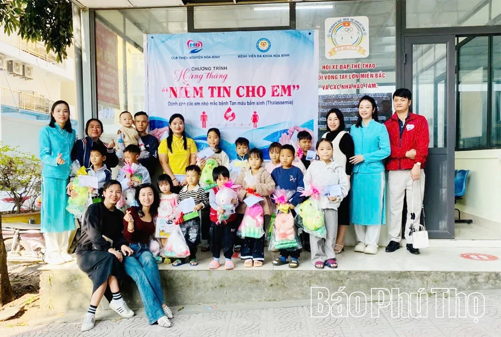 Lan tỏa yêu thương từ những trái tim trẻ