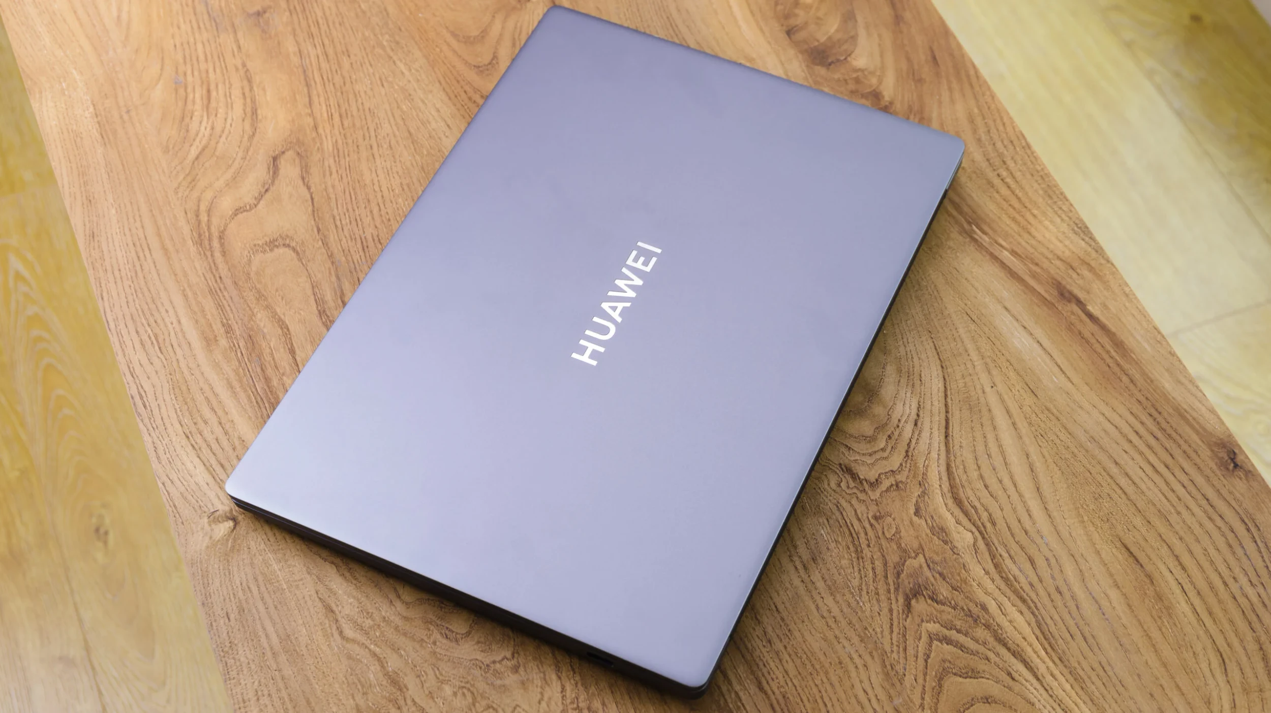 מידות אמיתיות של Huawei MateBook D 16