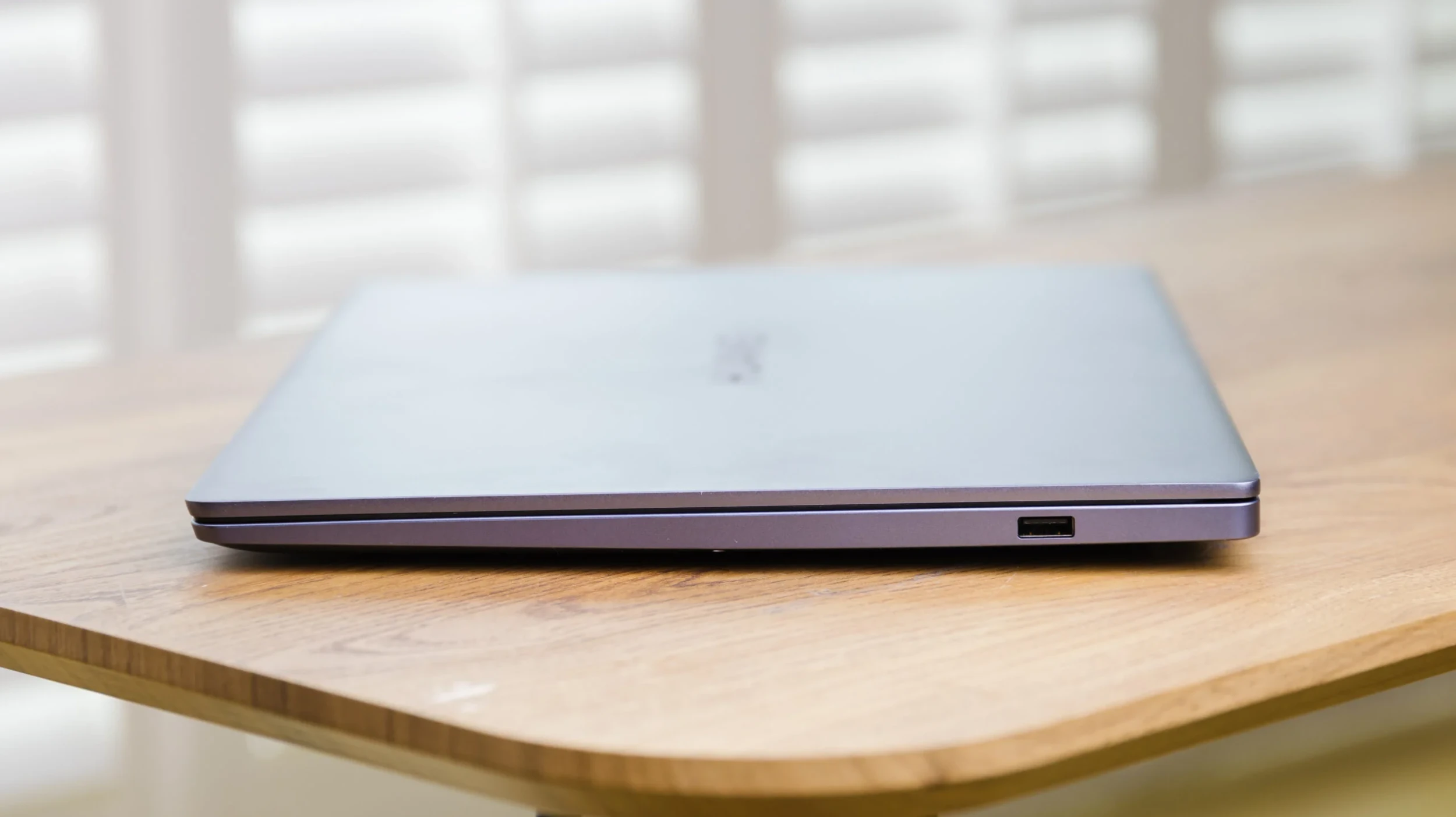 יציאות ב-Huawei MateBook D 16