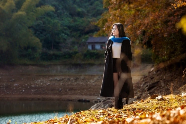 I visitatori possono praticare attività all'aperto e campeggiare presso il lago Ban Viet.