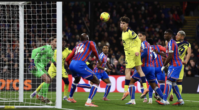 Tânăra stea strălucește, Tottenham a învins la limită Crystal Palace - Foto 3.