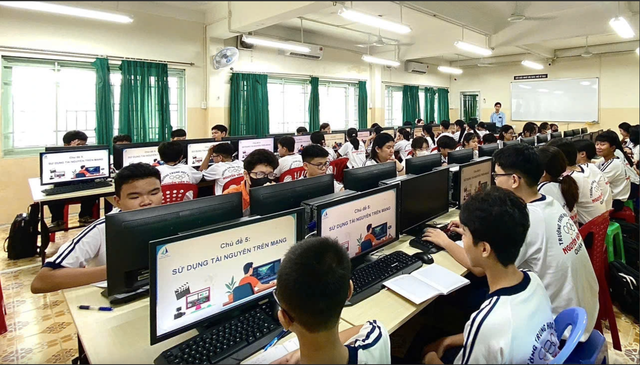 Xuất hiện chiêu lừa đảo mới mạo danh học sinh, nhà trường phát cảnh báo- Ảnh 2.