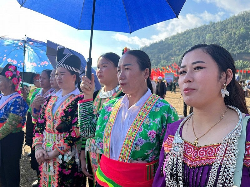 Tôn vinh văn hóa Mông tại Ngày hội Văn hóa các dân tộc xã Sam Mứn