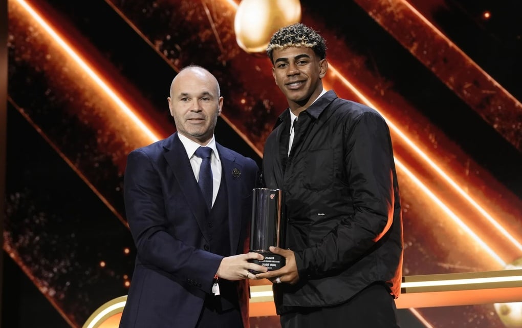 Lamine Yamal responds sharply when compared to Cristiano Ronaldo.