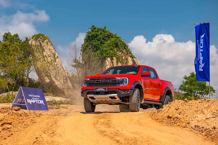 Brabus Raptor Ford přidá varianty Raptoru do několika svých modelových řad.