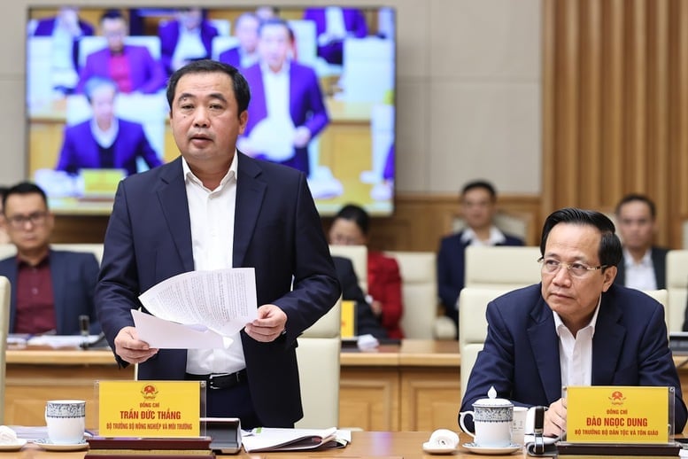 Bộ trưởng Bộ Nông nghiệp và Môi trường Trần Đức Thắng phát biểu tại hội nghị. Ảnh: VGP/Nhật Bắc.