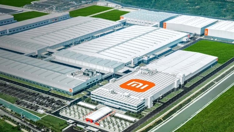 Inside the factory are 161 fully automated robots from Xiaomi.
